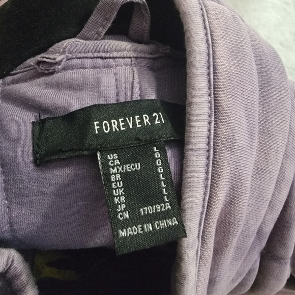 Quilted dolman zip up jacket - Picture 3 of 3